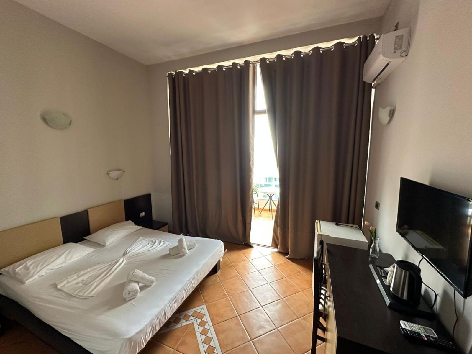 Hotel Ceka Saranda Extérieur photo