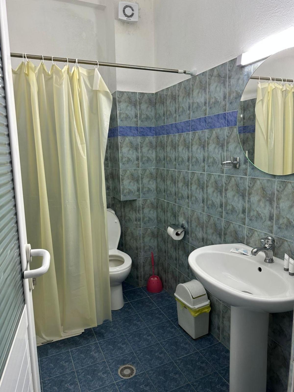 Hotel Ceka Saranda Extérieur photo