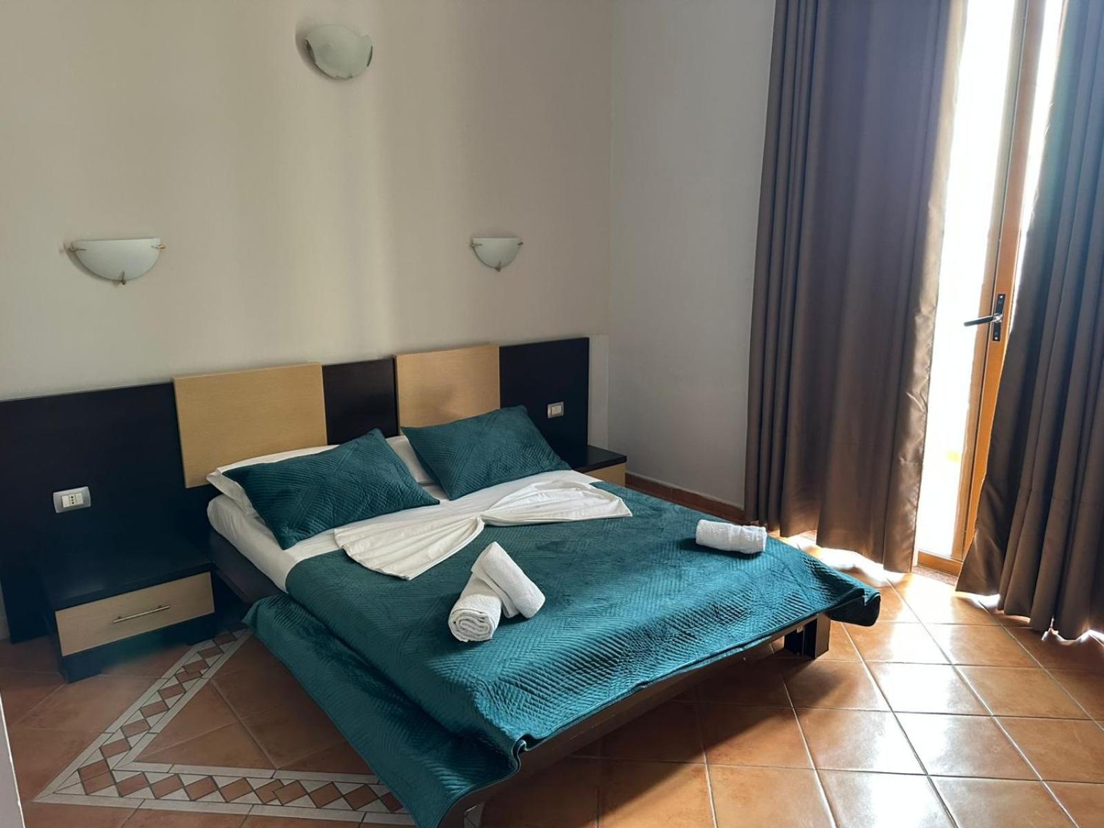 Hotel Ceka Saranda Extérieur photo